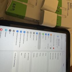 iPad A16 128 Gb (WiFi) W/Otterbox and Accessories
