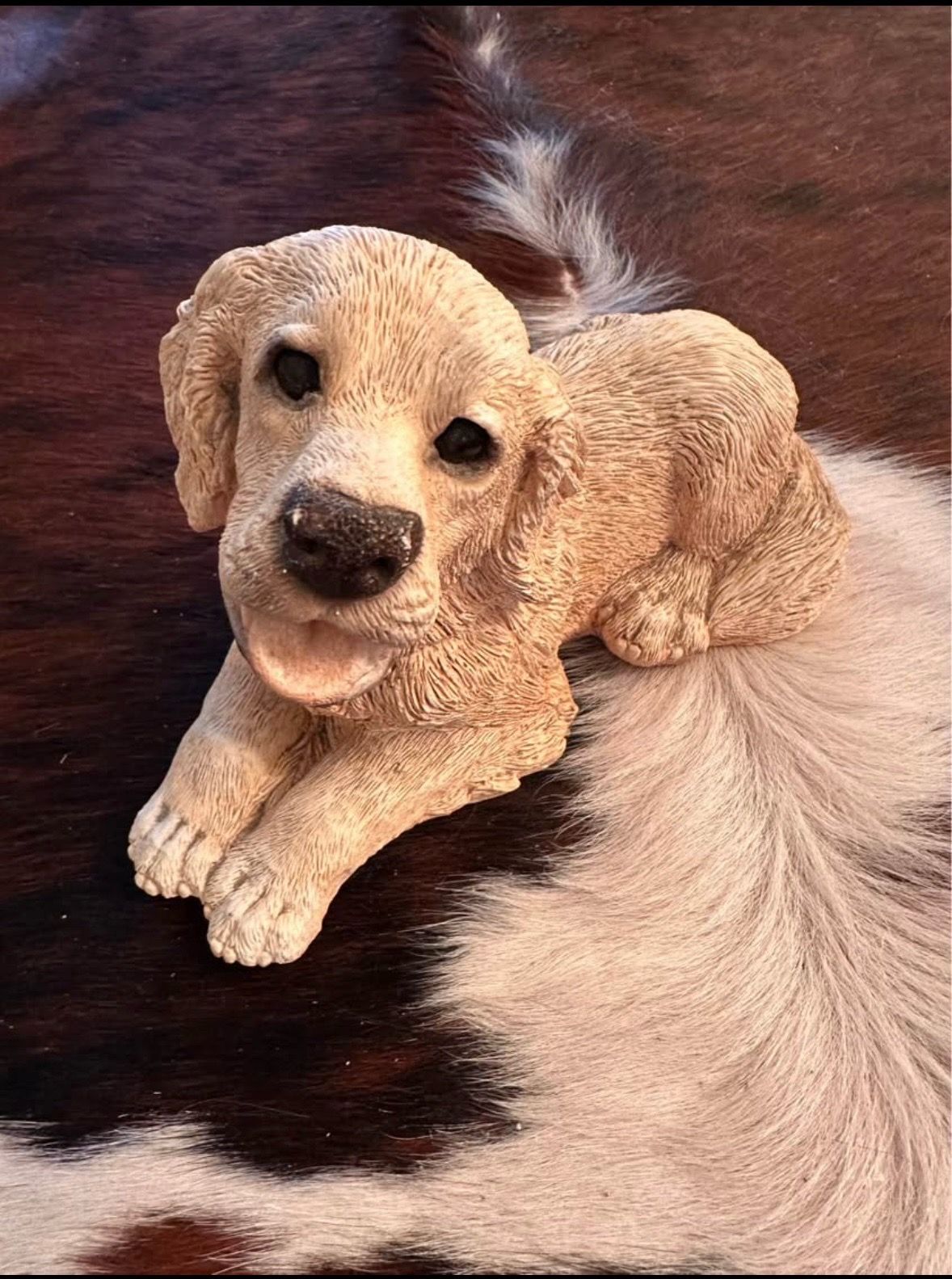 Golden Retriever Figurine