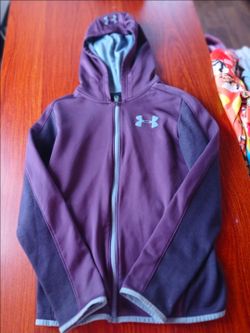 Girls under armor jacket size large