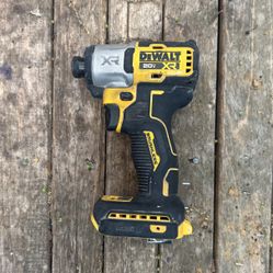 Dewalt DCF845 20V 1/4" Hex 3-Speed Impact Driver Tool Only