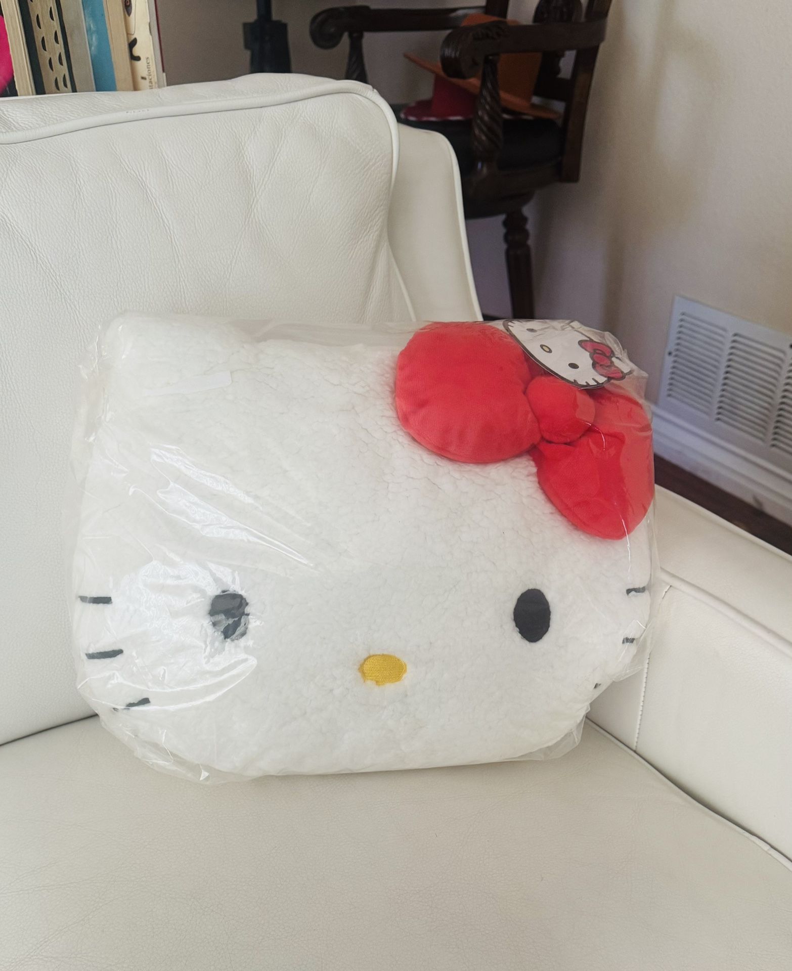 Hello Kitty pillow