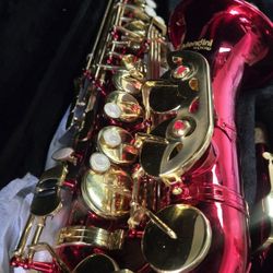 Sax Alto Mendini Nuevo 