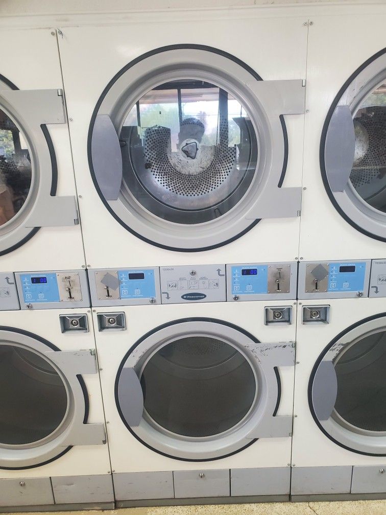 Commercial Dryers (8 Total )(GAS POWERED)