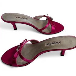 New Caparros sandal mule fuchsia  hot pink silk & leather with diamond balls & bow size 10 M Heels are 2”.75