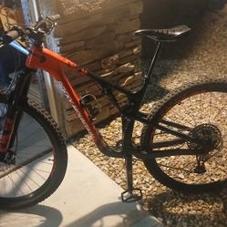 ROCKY MOUNTAIN MT BIKE