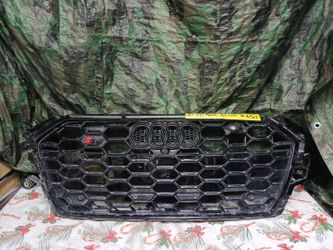 2020-25 Audi A5,S5 Grill W/Camera W/Sensor