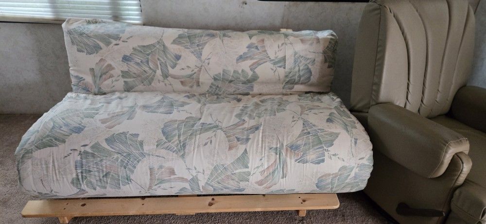 Futon Queen Size
