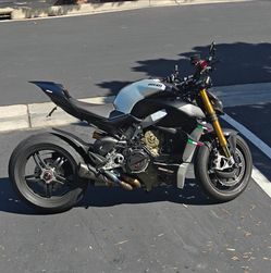 2022 Ducati Streetfighter V4 SP