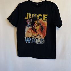 ~Excellent LN JUICE WORLD T-shirt ~Medium $5
