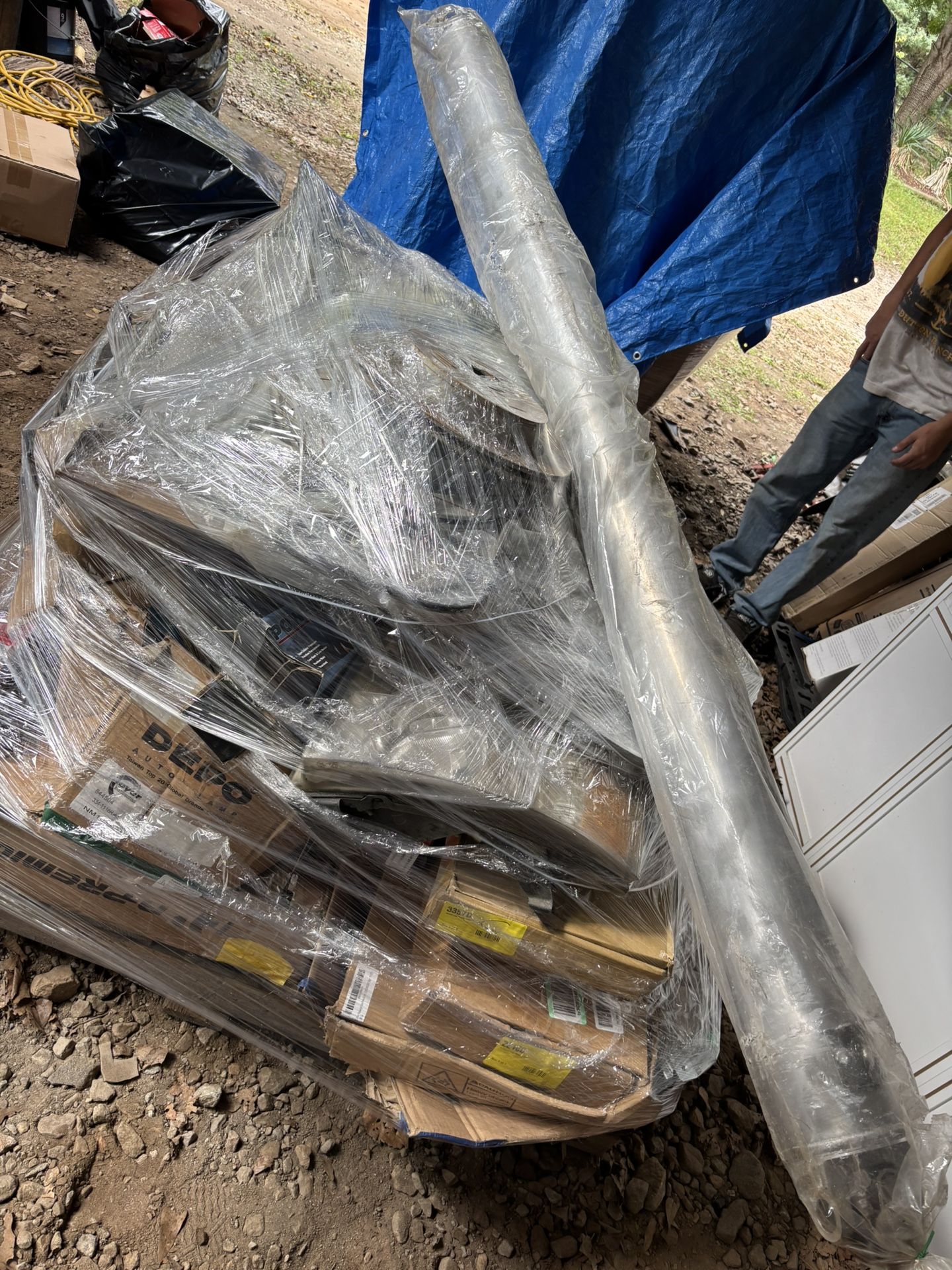 New Pallet Of Car Parts