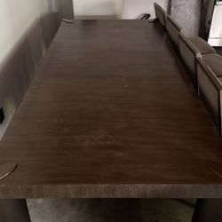 Bernhardt Luxury Dining Table With Chairs!