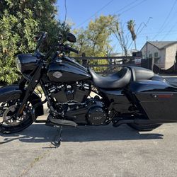 2023 Harley Davidson Road King Special