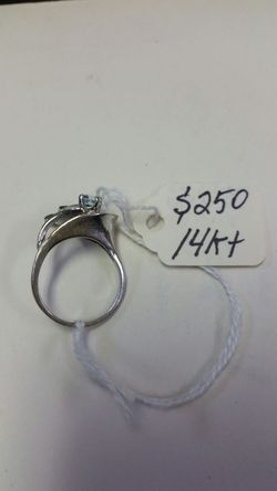 14 kt. Aqua Marine. Diamond Ring