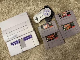 Beautiful Retro Super Nintendo SNES Video Game Bundle