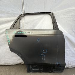 2021 Range Rover Velar Right Rear Door Shell