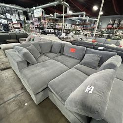 Thomasville Fabric Sectional In Grey! 