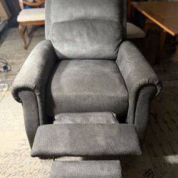 Clean Recliner Non Smoking Home 