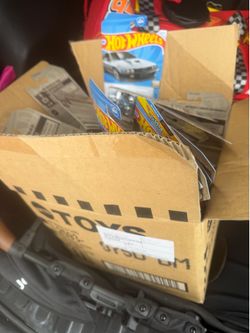 Hot wheels toy lot