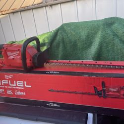 Milwaukee M18 FUEL 24 in. 18V Lithium-Ion Brushless Cordless Hedge Trimmer (Tool-Only)