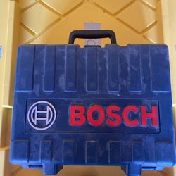 Bosch 300ft Laser GCL 100-40G