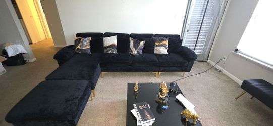 4 Seater Couch with Ottoman
