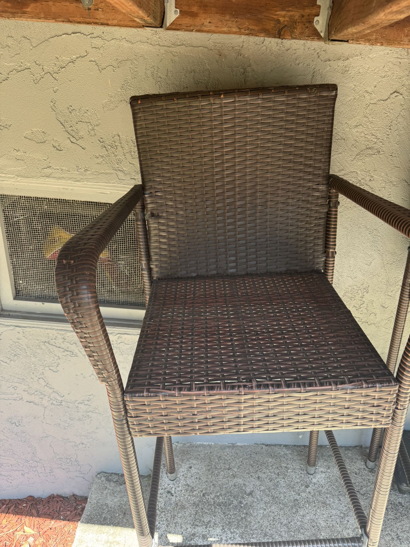 4 Brown Wicker Bar/Stool Outdoors