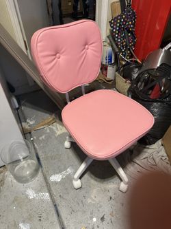 Pink Desk Chair 