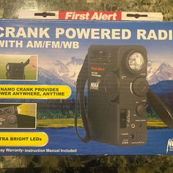 FIRST ALERT EMERGENCY CR200 CRANK RADIO AM FM WEATHER BAND LED LIGHT 4 WAY POWER