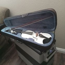 VIOLIN FORSALE BRAND NEW!