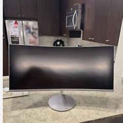 Samsung CJ79 QLED Curved Monitor Sold Separately 