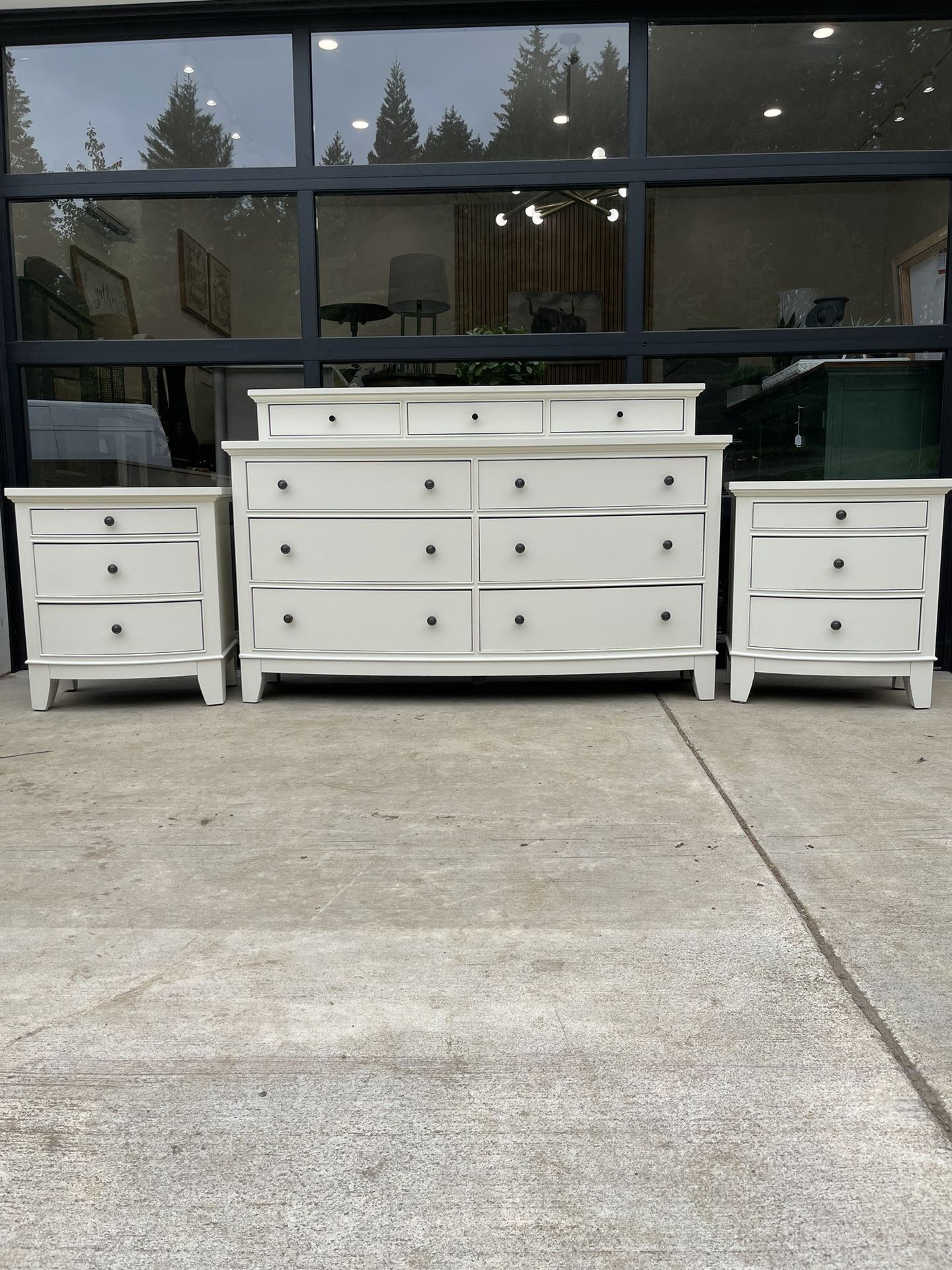 White Modern Long Dresser