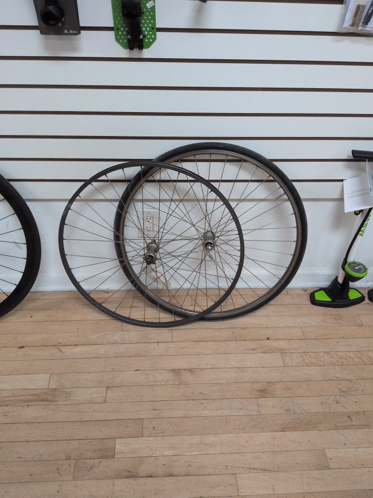 700c front Wheels Vintage
