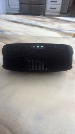JBL Portable Bluetooth Speaker charge 5 wi-fi se