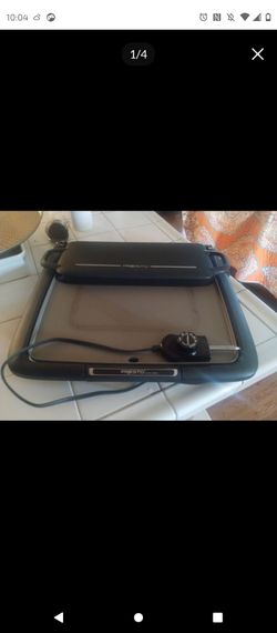 Presto Ceramic Nonstick Electric Griddle/Warmer Plus with Multifunction Tray