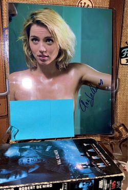 Ana de Armas Autograph