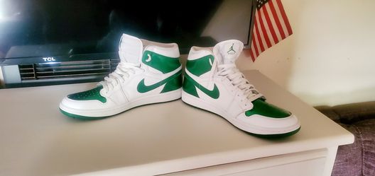 Air Jordan Retro High Golf  Metallic Green size 12.5