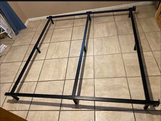 Twin/Twin XL bed frame