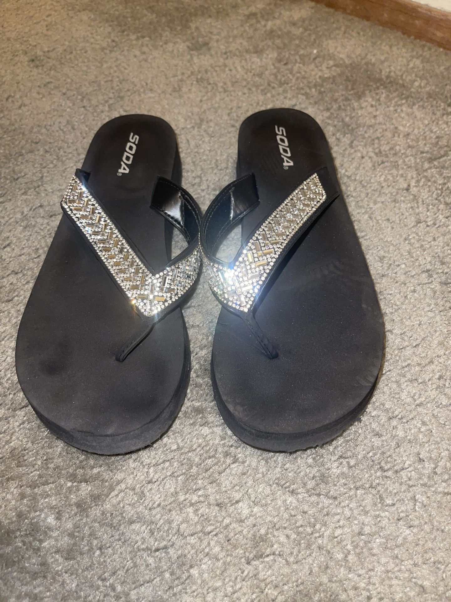 Women’s Soda Rhinestone Sandals Size 8.5
