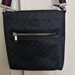 Gucci GG Messenger Bag