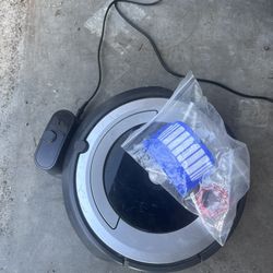 Roomba floor Vacuum 