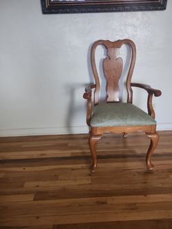 Beautifull Chair solidwood