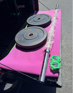 New 6’ Olympic Barbell with 45 Pound Bumper Plates and Quick Locking Collars