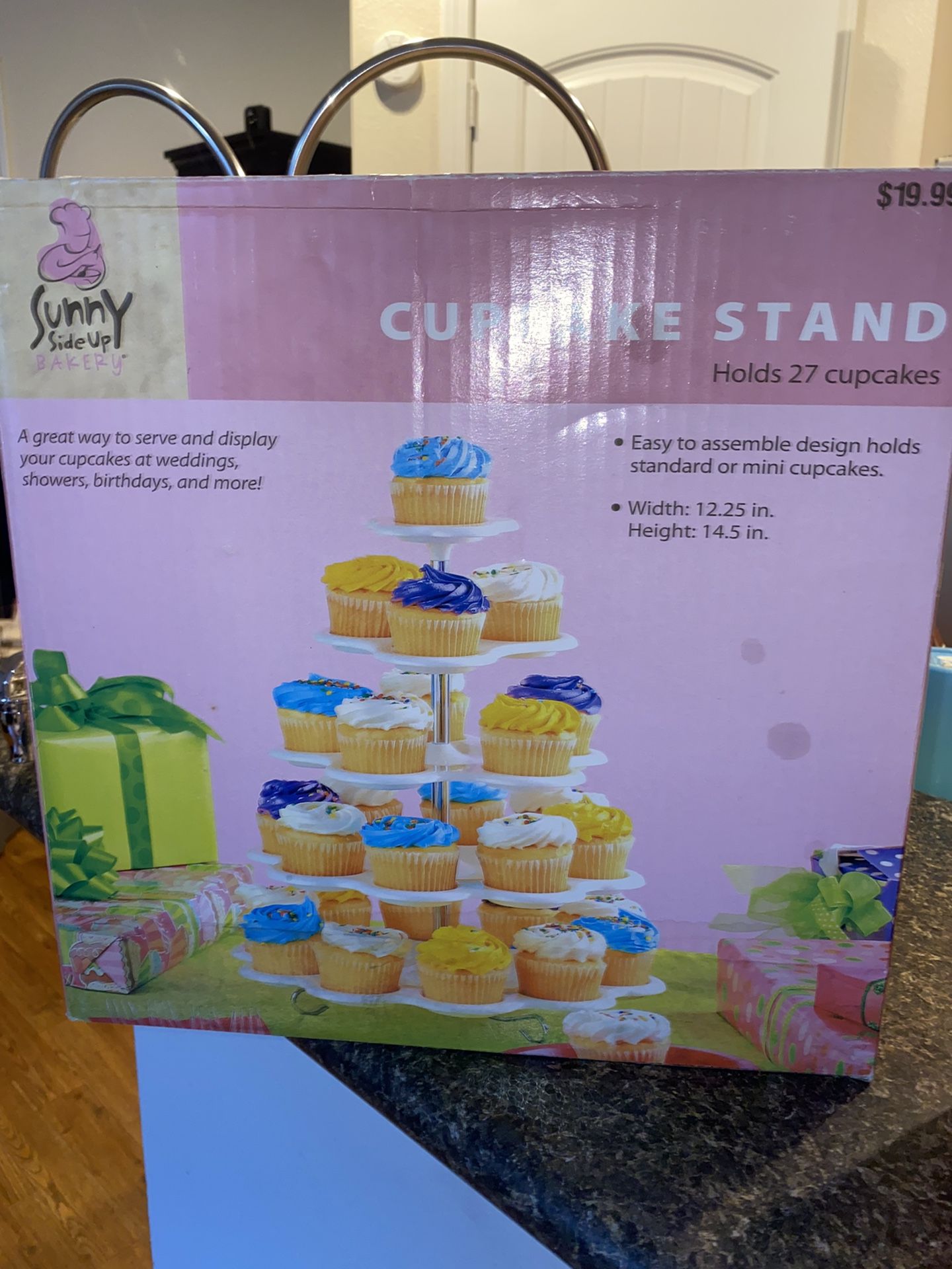 Cupcake Stand With Dessert  Decorator 