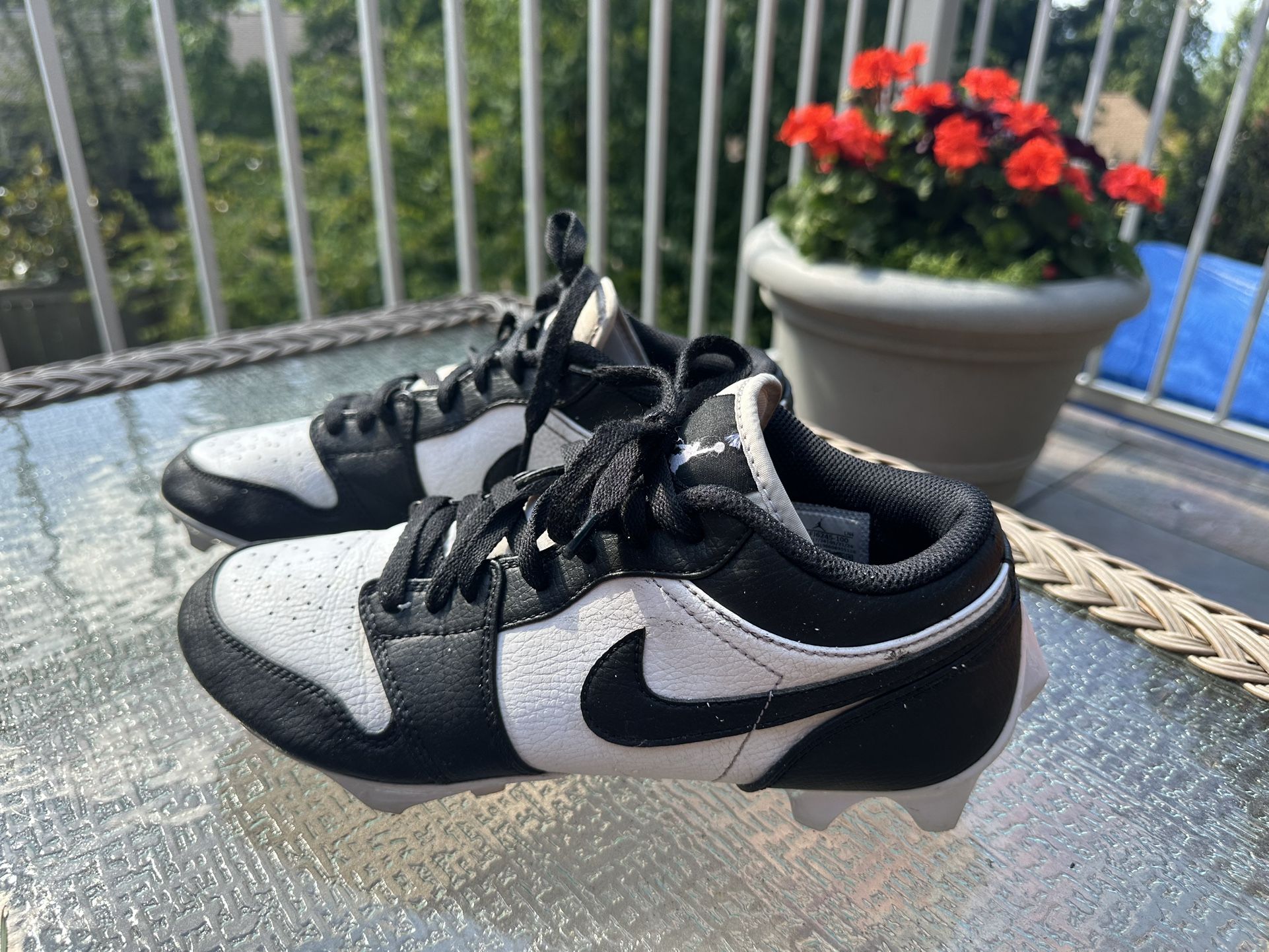 Nike Jordan Low TD Football Clete’s