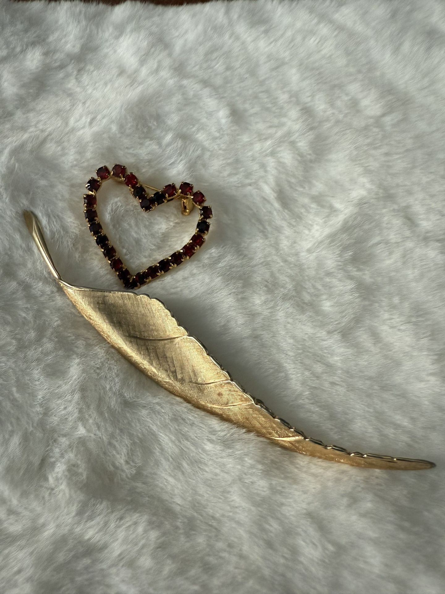 Elegant Giovanni Gold Plated Leaf Brushed And Signed