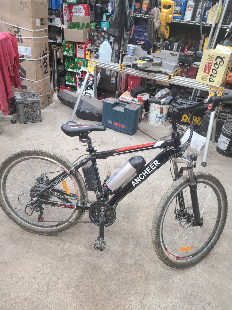 Used Electric Bike With Battery Charger and Keys