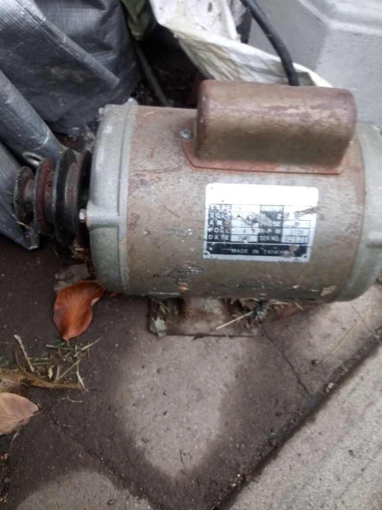 Single phase moter3/4 hp good running moter make offer