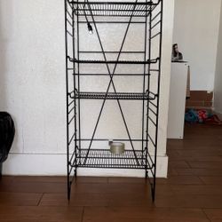 Kitchen shelve