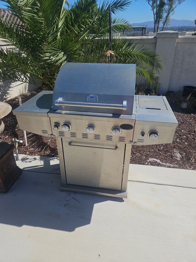 Free Stainless BBQ Grill