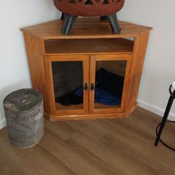 Corner Cabinet TV 
